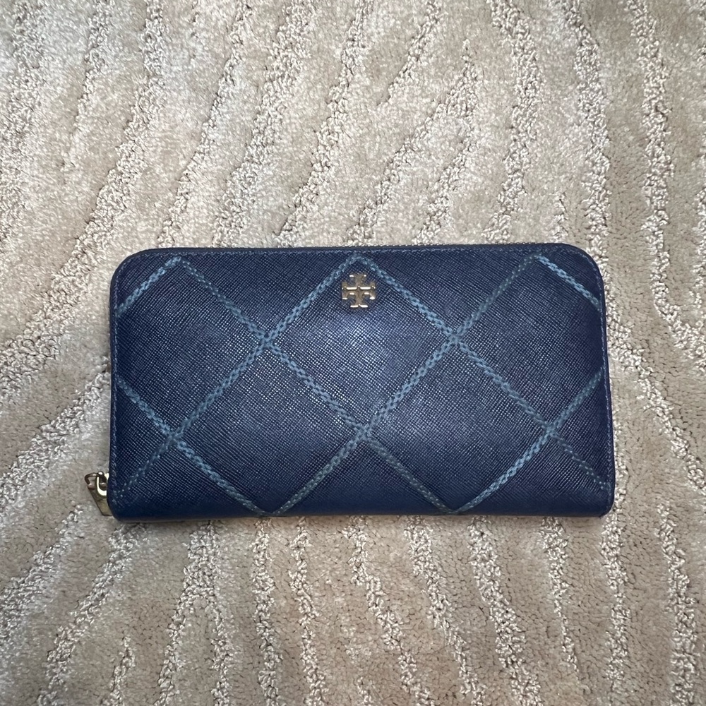 Tory Burch Navy Wallet, Excellent Condition